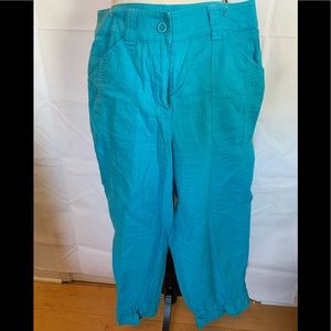 Jones New York Sport linen capris. Great for summer. Blue size 4.